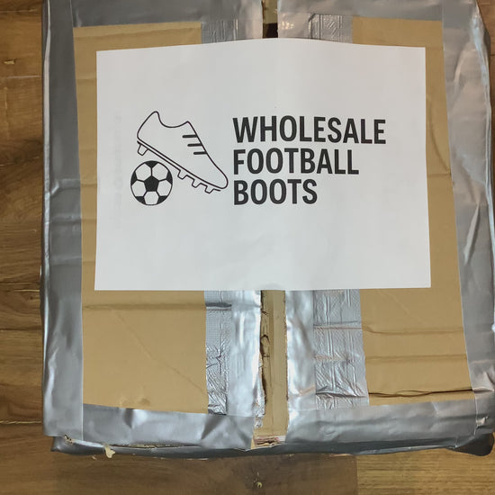 Entrega de botas futbol  al por mayor
